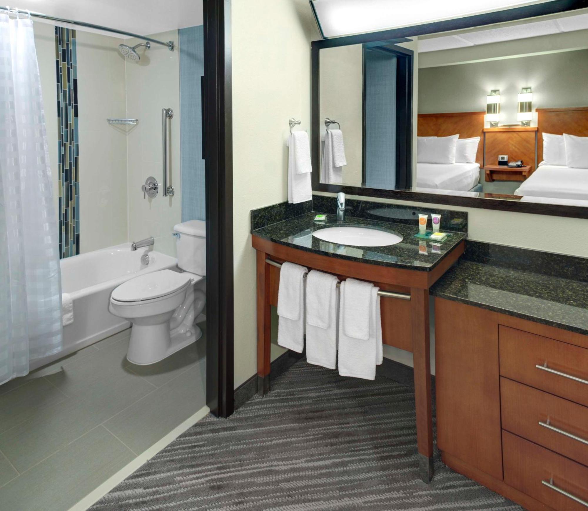 Hyatt Place Detroit/Livonia Exterior foto